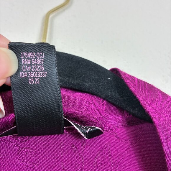 Victoria’s Secret Magenta Satin Floral Lace Trim Robe Size XS Romantic - Picture 6 of 8